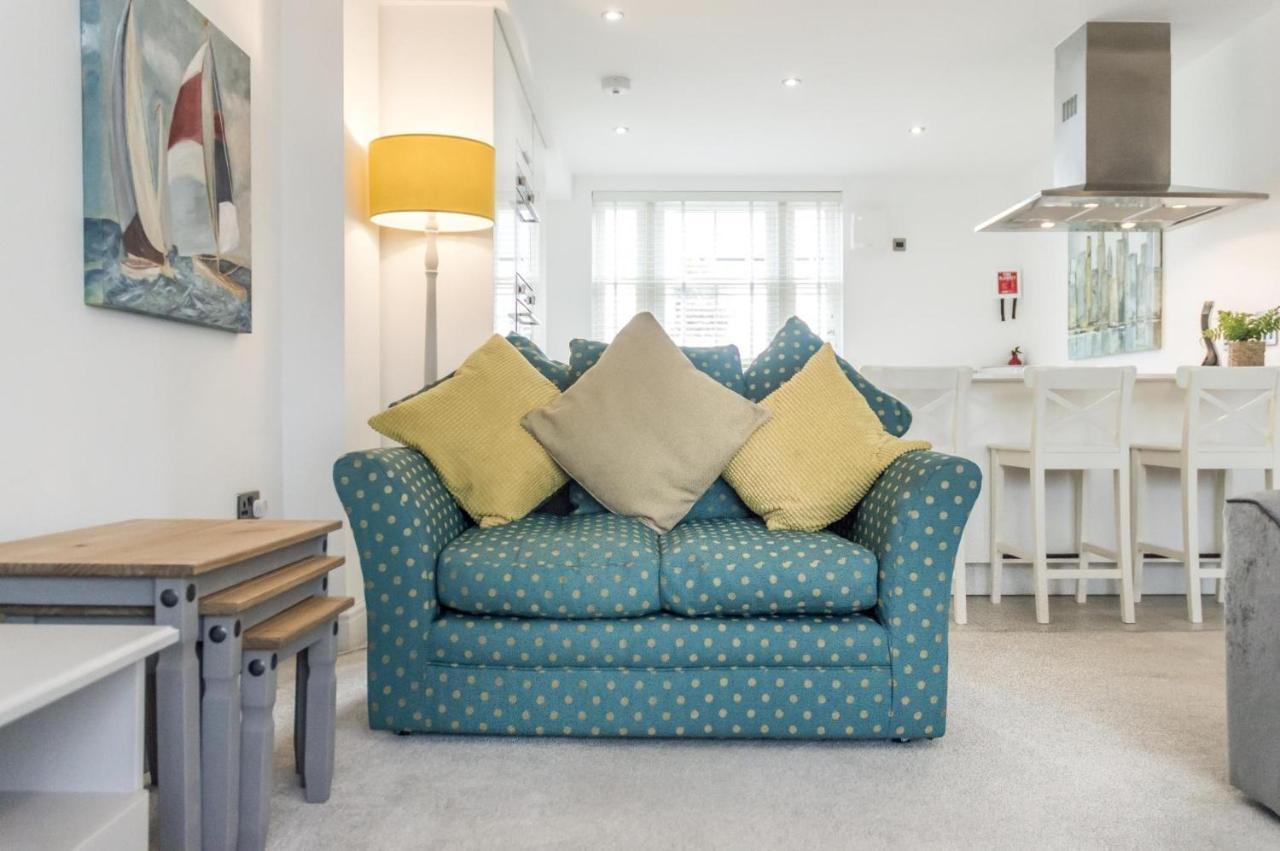 Milford Street - 5 Bedroom Luxurious Holiday Home - Saundersfoot Exterior photo